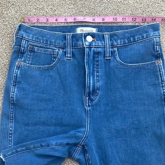 Madewell 11” Roadtripper High Waisted Blue Long Cut Off Jean Shorts Size 28 - Picture 11 of 11